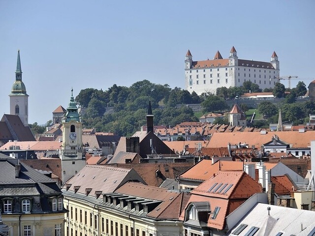 Podniky v bratislavskom Starom meste budú zrejme zatvárať predčasne