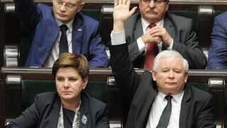 Paralyzovalo Poľsko ústavný súd? Vláda hovorí o reforme, opozícia o prevrate