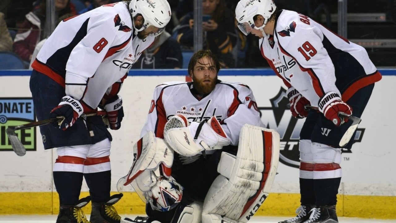 Capitals s ôsmou výhrou v sérii, Holtby s čistým kontom