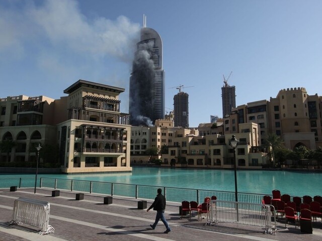 Požiar luxusného hotela v Dubaji uhasili, evakuovali aj okolité mrakodrapy