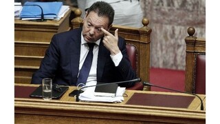 Guvernér gréckej centrálnej banky vyzval vládu na ďalšie reformy