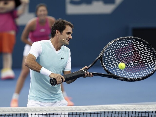 Federer sa v Brisbane bavil, spoločnosť mu robili nindža korytnačky