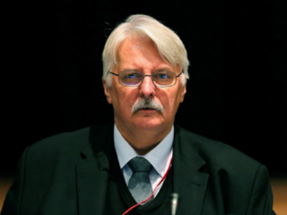 Waszczykowski kritiku Únie odmieta, novým zákonom verí