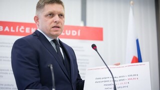 Fico sľubuje ďalšie zvýšenie minimálnej mzdy. Ale až po voľbách