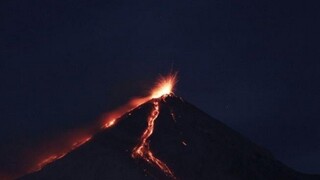 Sopka Fuego vychrlila popol do výšky 7000 metrov