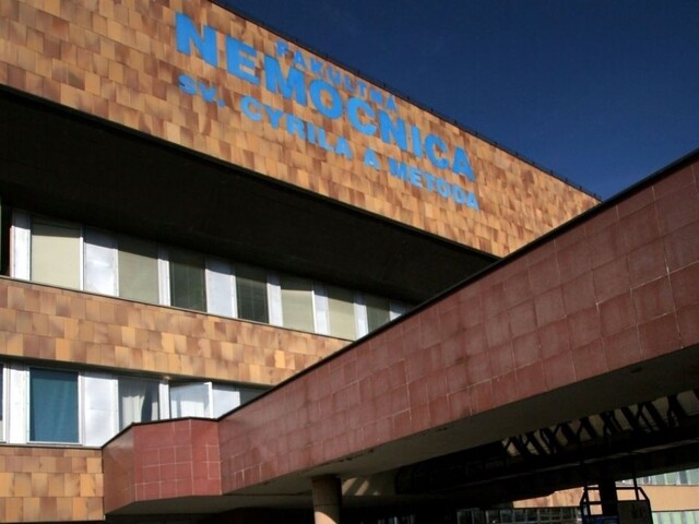 Nemocnica sv. Cyrila a Metoda neprijíma pre pokazené kúrenie pacientov