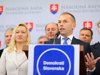 Kaníkovci predstavili volebný program. Chcú znížiť odvody aj zrušiť Mečiarove amnestie
