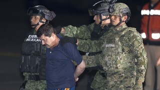 Mexiko zrejme vydá narkobaróna Guzmána do USA, boja sa jeho úteku