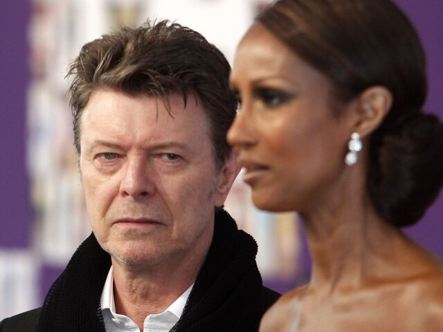 Zomrel fenomenálny britský spevák David Bowie