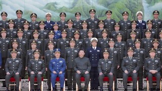 Čínsky prezident postupne preberá absolútnu kontrolu nad armádou
