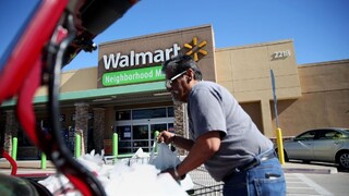 Americký Wal-Mart zatvorí stovky obchodov. O prácu prídu tisíce ľudí