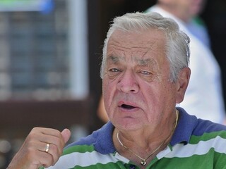 Slovenská športová scéna prišla o legendu, zomrel komentátor Karol Polák