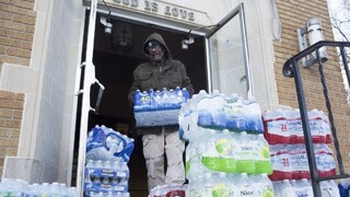 V americkom meste bol vyhlásený stav núdze pre kontaminovanú vodu