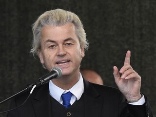 Naše ženy ohrozujú islamské bomby testosterónu, tvrdí ultrapravičiar Wilders