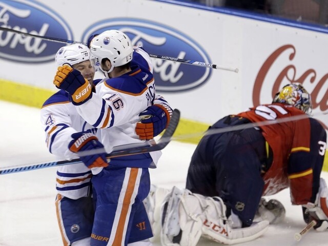 Edmonton so Sekerom zvíťazil na Floride, no prišiel o Nugenta-Hopkinsa