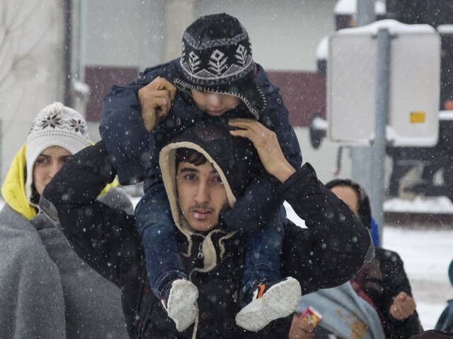 Rakúska vláda prišla s návrhom vrátiť výrazne viac migrantov