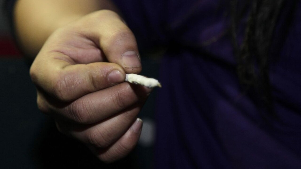 My sme tí dvaja hlupáci. Pašeráci marihuany sa omylom udali polícii