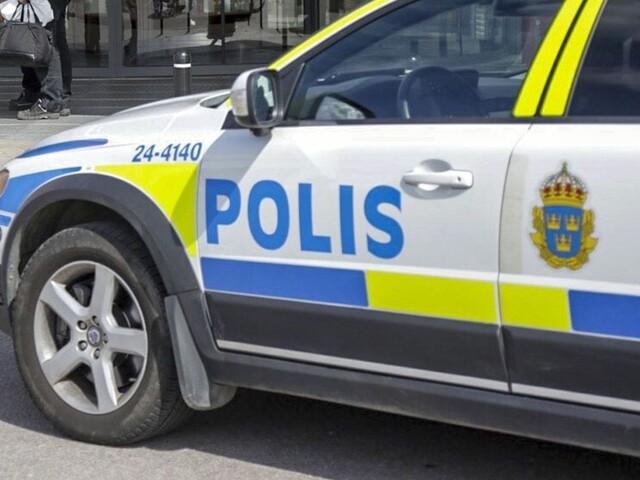 Vo Švédsku pre bombovú hrozbu núdzovo pristálo lietadlo