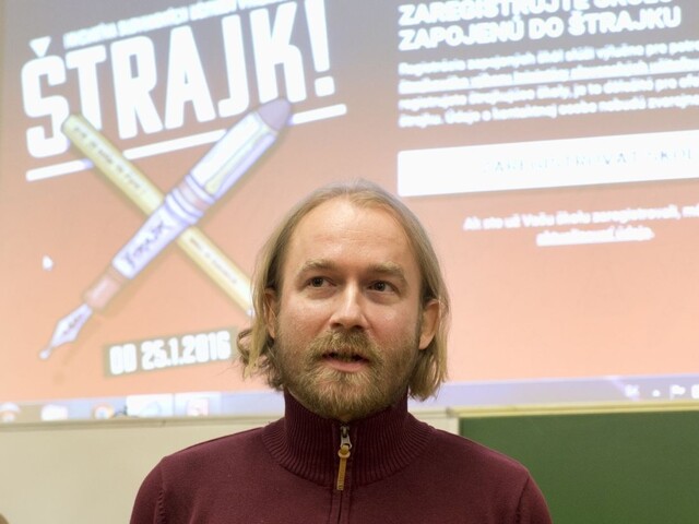 Podľa učiteľov nie je štrajk iba o platoch. Fico tvrdí, že do volieb nemôže nič urobiť