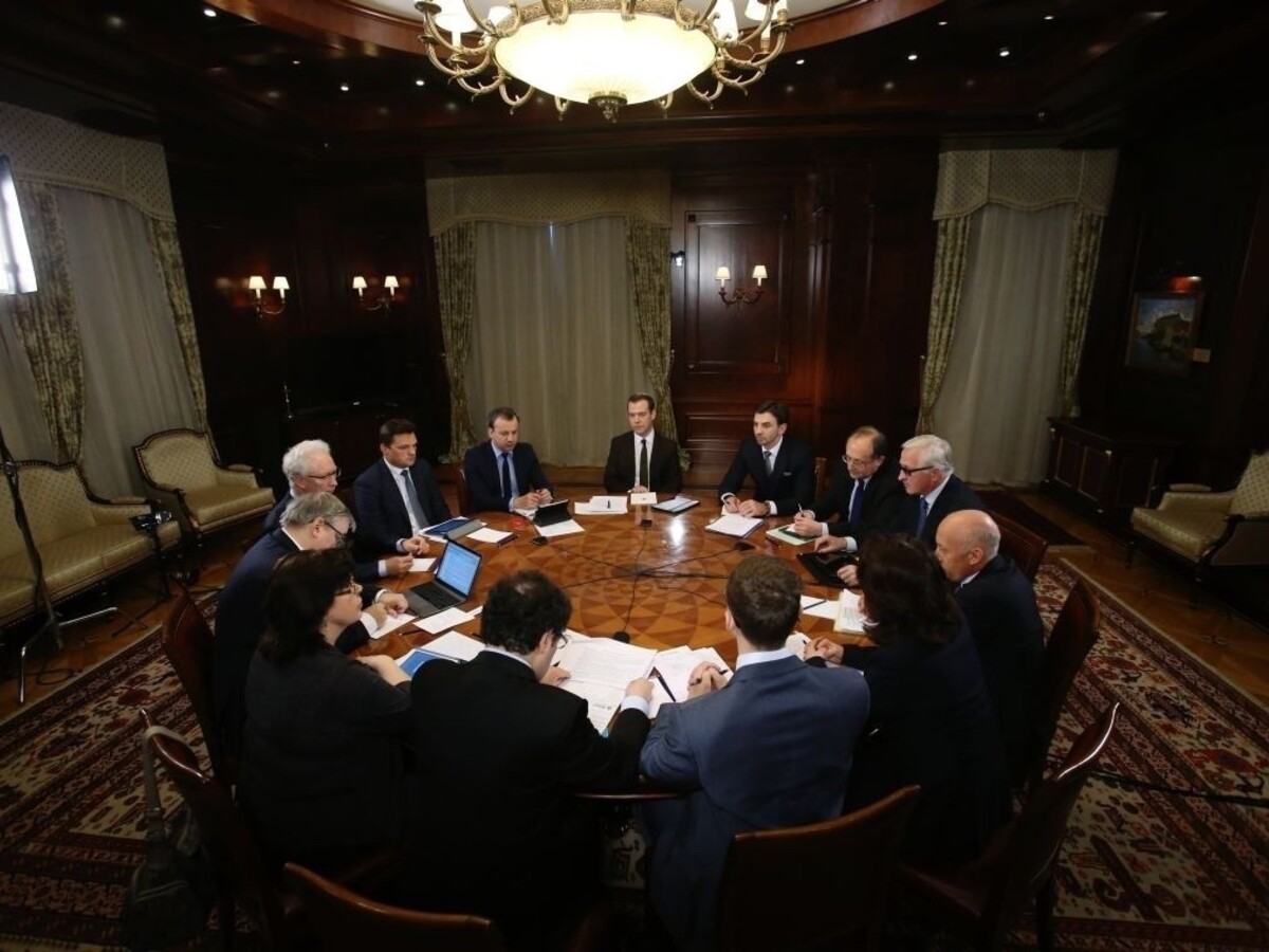 Lacná ropa Rusom neprospieva, ekonomika sa prepadla o 3,7%