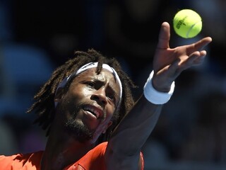 Monfils porazil Kuznecova, premiérovo postupuje do štvrťfinále