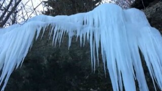 Fascinujúci prírodný útvar ničia ľadolezci, ochranári sú bezmocní
