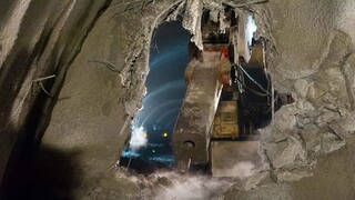 Baníci prerazili tunel Považský Chlmec pri Žiline