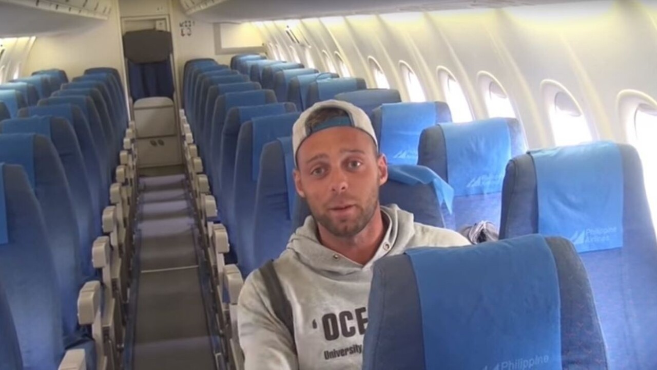 Státisíce ľudí si pozreli video Slováka, ktorý bol sám počas letu na exotický ostrov