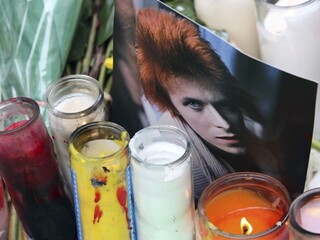 Bowie v závete rozdelil 100 miliónový majetok. Želal si aj miesto spopolnenia