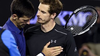 Djokovič šiestykrát víťazom Australian Open, vyrovnal zápis Emersona