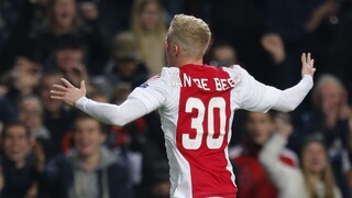 Ajax vybojoval s Rodou remízu, je bod za vedúcim Eindhovenom