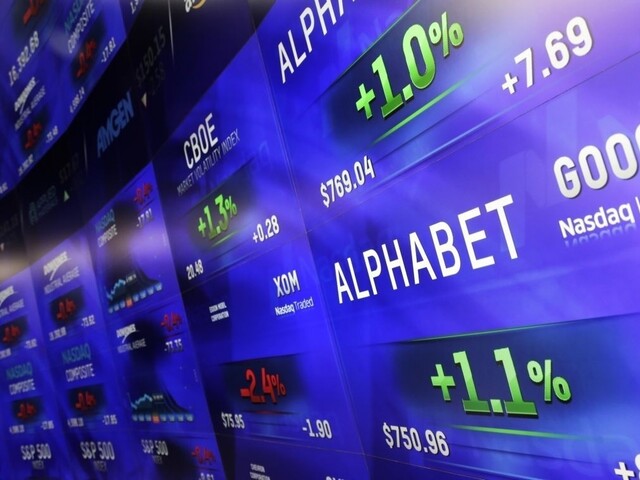 Materský koncern Google má najvyššiu trhovú hodnotu, predbehol Apple
