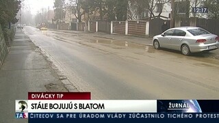 Bratislavská stavba znečisťuje okolie blatom, susedia hľadajú pomoc