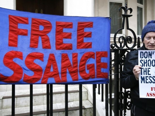 Šéfa WikiLeaks svojvoľne zadržiavajú, rozhodla OSN. Assange je vraj chorý