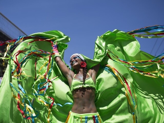 Karneval roztancoval ulice Ria, milióny návštevníkov neodradil ani vírus Zika