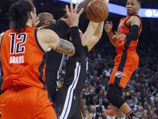 NBA: Golden State natiahli domácu víťaznú sériu už na 41 zápasov