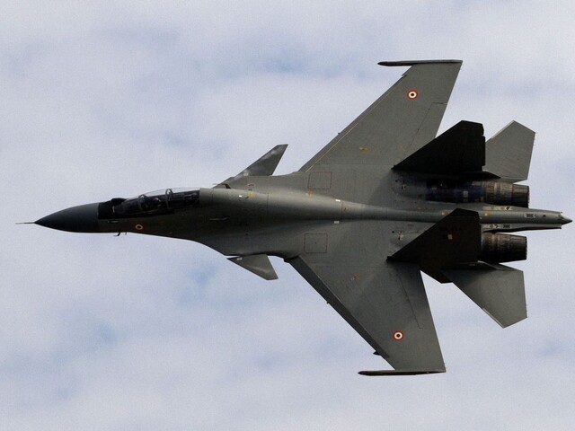 Irán modernizuje letectvo, zvažuje nákup ruských strojov Su-30