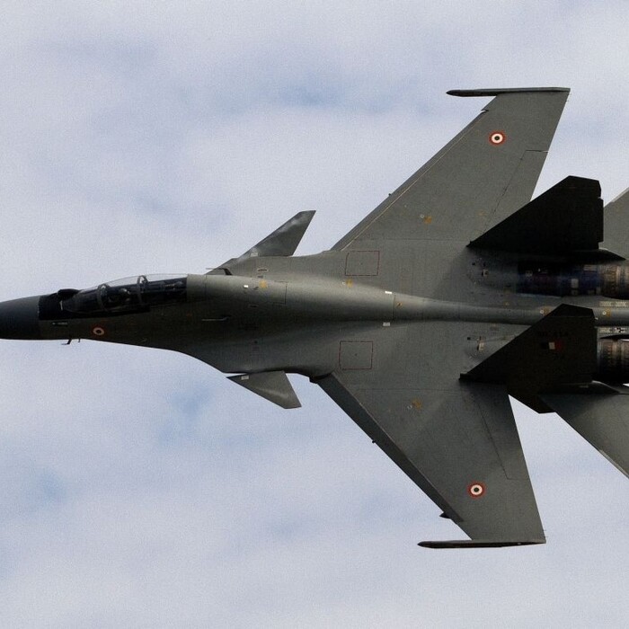 Irán modernizuje letectvo, zvažuje nákup ruských strojov Su-30