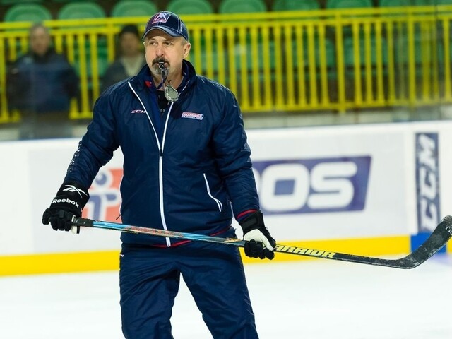 Hokejoví reprezentanti sa už pripravujú v kompletnom zložení