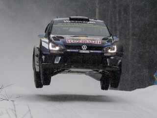 Ogier kráča za obhajobou titulu, vo Švédsku vyhral čo sa dalo