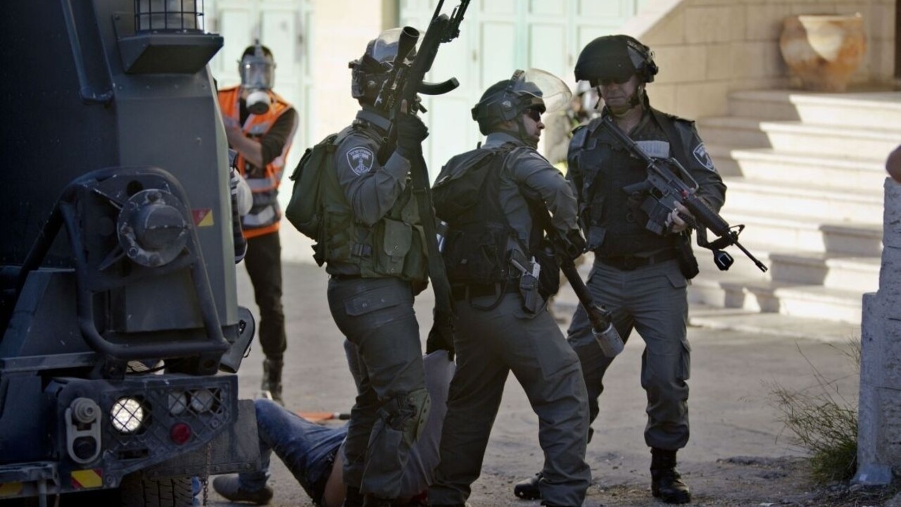 Násilie v Izraeli neutícha, vojaci zastrelili Palestínčanku