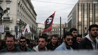 Farmári protestujú v Aténach, pripojili sa aj komunisti