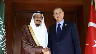 Saudi vyslali stíhačky do Turecka, plánujú spoločnú inváziu do Sýrie