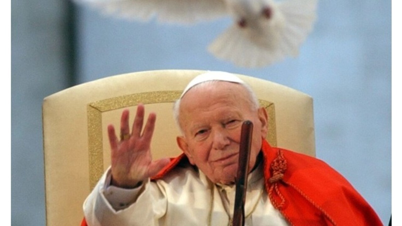 Ján Pavol II. mal blízky vzťah s vydatou ženou, ukazuje dokument