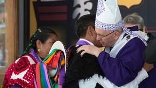 Pápež povolil omše v aztéckom jazyku, veriacim sa prihovoril po maysky