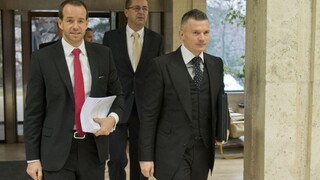 Vláda dala Počiatkovi zelenú, podpíše zmluvu na obchvat Bratislavy