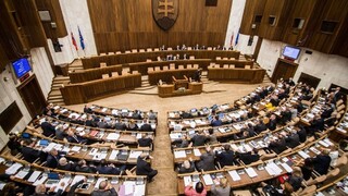 Prieskum: SNS druhá najsilnejšia strana, Boris Kollár v parlamente