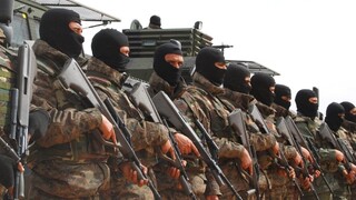 Americké lietadlá zaútočili na teroristov v Líbyi, hlásia desiatky mŕtvych