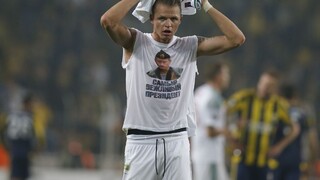 Počas zápasu v Istanbule ukázal tričko s Putinom, dostal státisícovú pokutu