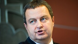 Srbský minister zvažuje zatvorenie hraníc, nechce hromadenie migrantov